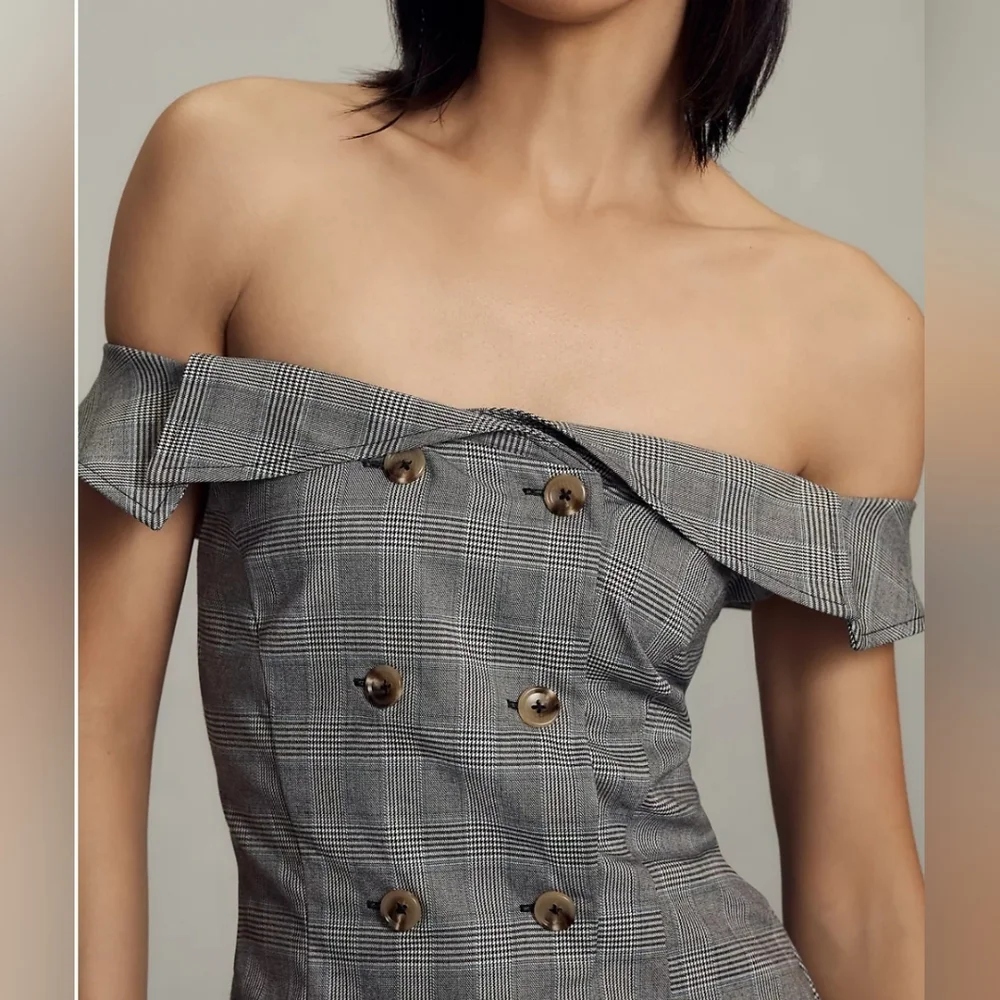 Anthropologie Maeve Off-The-Shoulder Button-Front Menswear Romper - Picture 4 of 5